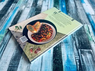 Sainsburys Vegetarian Cooking 1990 Carole Handslip