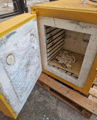 Horno de cerámica industrial .