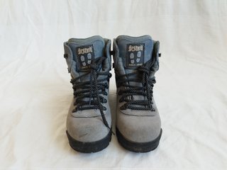Botas Trekking Mujer Bestard Gore-Tex Gris