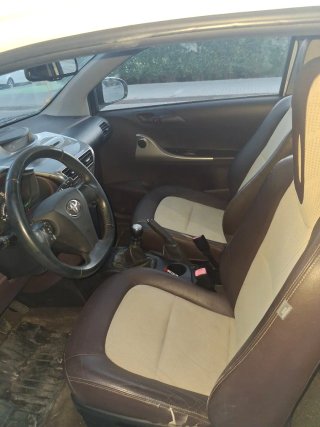 Toyota iQ 2011