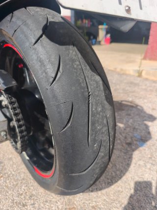 Yamaha FZ6 Sportbike