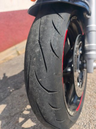 Yamaha FZ6 Sportbike