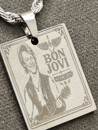 Medalla Bon Jovi Acero Quirúrgico