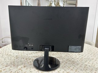 Monitor Samsung 24 Full HD