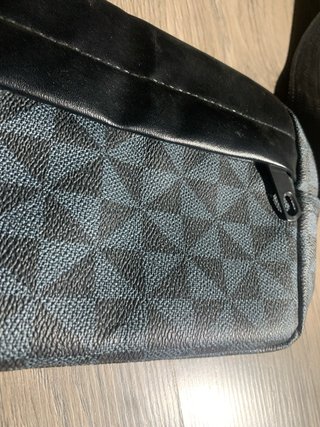 Bandolera negra y gris