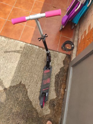 Patinete Oxelo rosa y negro Decathlon