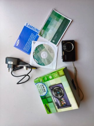 Cámara Samsung PL150 Negra 12MP doble pantalla