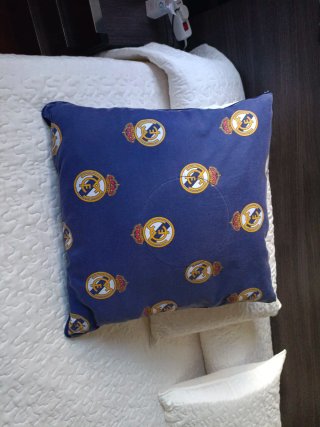 Manta Cojín Real Madrid