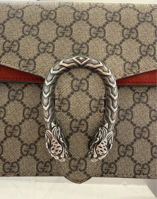 Bolso Gucci Dionysus GG Beige y Rojo