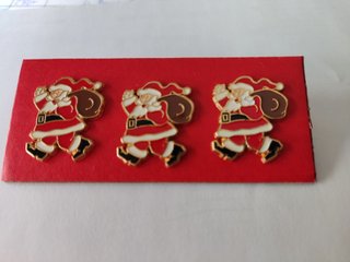LOTE NAVIDAD- 3 PINS DE PAPA NOEL.-