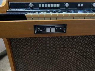 Órgano Electrónico FESMA. Modelo Granada