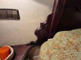 Cabecero de cama estilo Isabelino