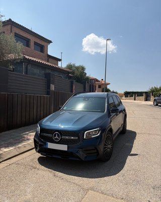 Mercedes-Benz GLB 220d AMG 4matic