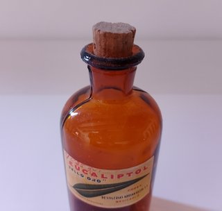 Bote de farmacia antiguo 13 cm. con etiqueta
