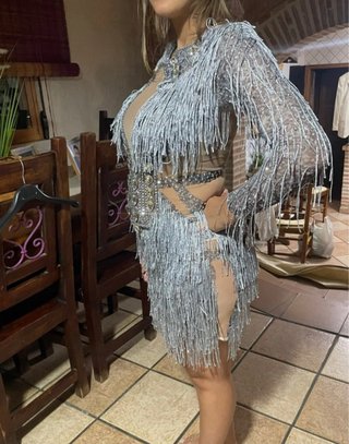 Vestido fiesta lentejuelas plateado