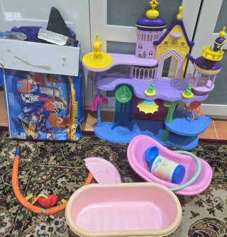 Regalo Lote Juguetes Castillo y Bañeras