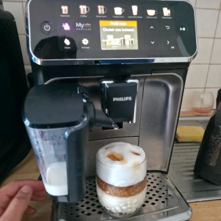 Cafetera Philips LatteGo 5400