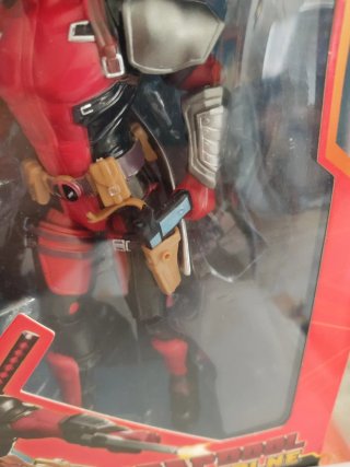 Action Figure Deadpool 18cm (Ispirato a Deadpool