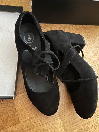 Zapatos Flamenco Ante Negros con Cordones