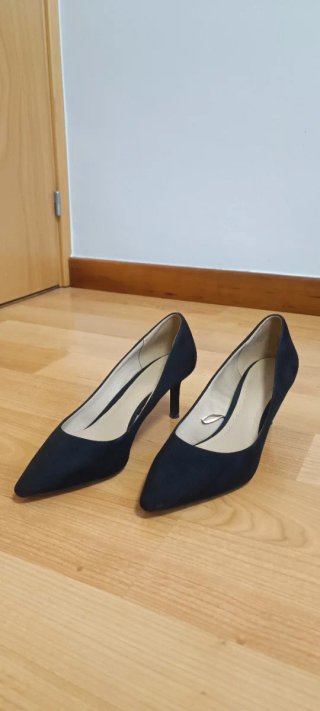 Zapatos de tacón negros