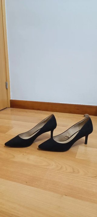 Zapatos de tacón negros