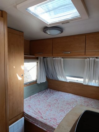 Caravana Caravelair 370 (750kg) con papeles