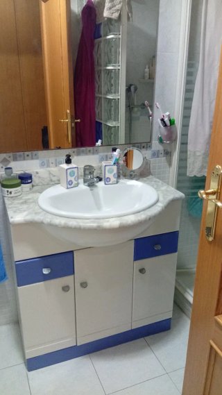 Mueble de baño completo con espejo