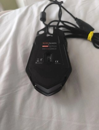 Ratón Gaming Mars Gaming Roto