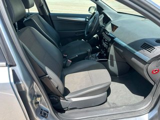 Opel Astra 2010