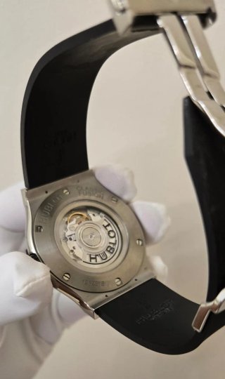 Hublot Classic Fusión Titanium Negro/Plata