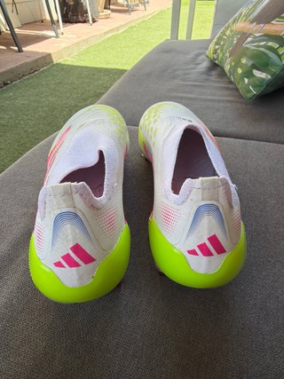 Botas de fútbol Predator, gama alta, aluminio