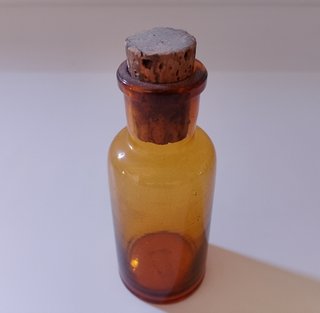 Bote de farmacia antiguo 11cm.