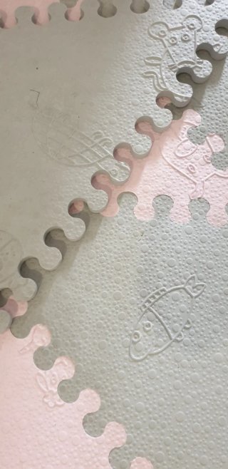 Alfombra bebé Lu Babymats acolchada.