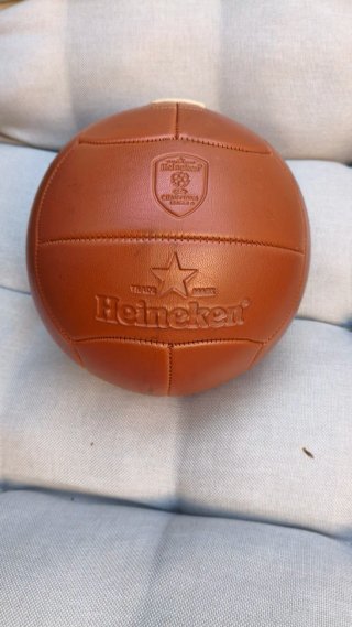 Balón de fútbol vintage