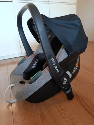 Maxi-Cosi CabrioFix S i-Size + Accesorios
