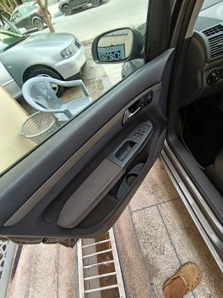 Volkswagen Touran 2.0 TDI