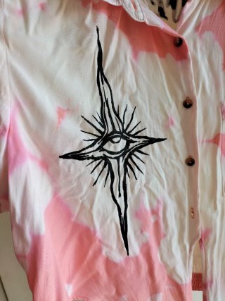 Camicia tie-dye con stampa custom made
