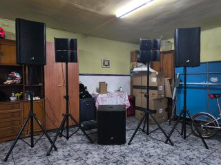 Equipo de sonido AUDIBAX autoamplificado