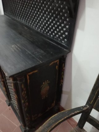 Aparador y 2 sillones antiguos madera