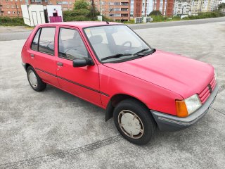 Peugeot 205 1990
