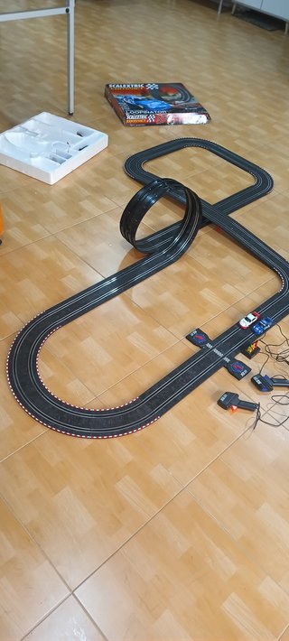 Scalextric compact Loopinator circuito de 7,5 metr