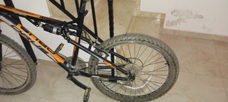 Bicicleta Orus DS100 Negra/Naranja