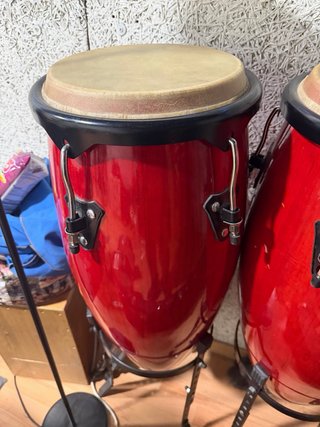 Congas Rojas