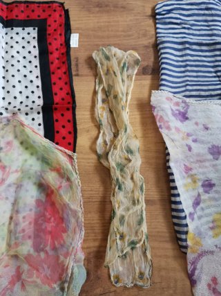 Lote 5 pañuelos estampados