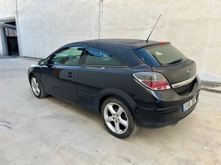 Opel Astra GTC 1.9 CDTI 150cv klm 322000 mil