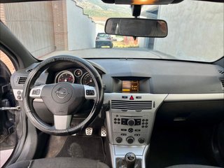 Opel Astra GTC 1.9 CDTI 150cv klm 322000 mil