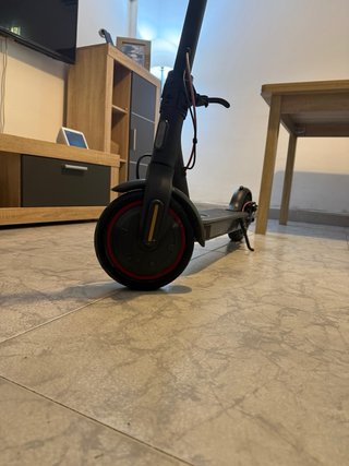Patinete Xiaomi Mi Electric Scooter Pro 2 + cargad