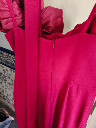 Vestido largo rojo con volantes