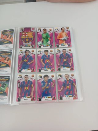 Álbum Panini Adrenalyn 2025-26 (98% Completo)