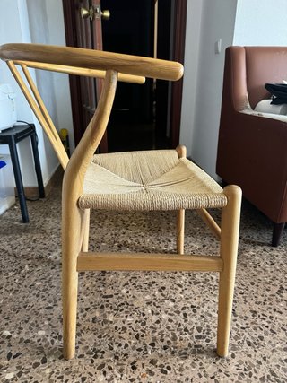 Silla estilo Wishbone madera y yute